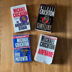Coffee Table Book Set - White and Black Covers. Author-Michael Crichton